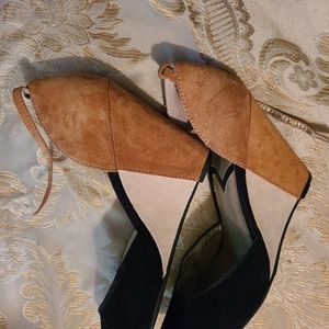 Tri-color suede wedge